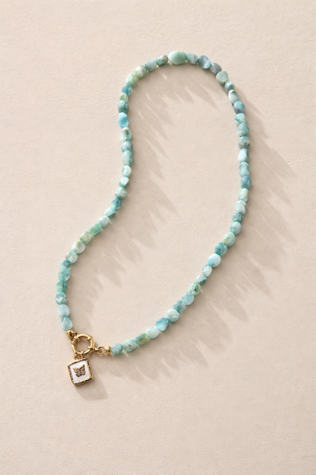 Brillez sans avoir besoin d'être vue - collier