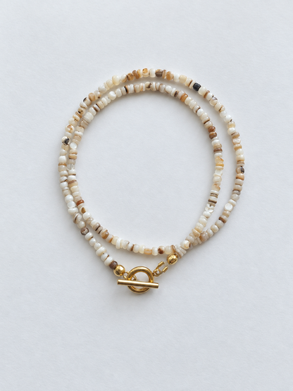 Subtle glow - mother of pearl necklace