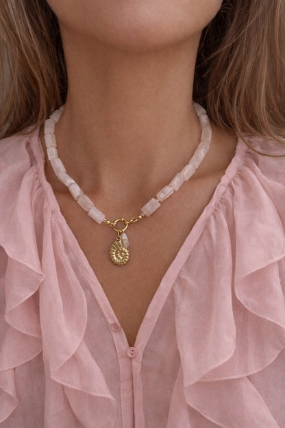 She Found Clarity - necklace